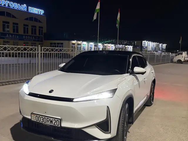 Dongfeng L7