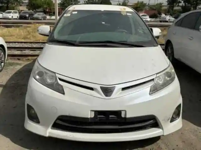 Лобовое стекло на Toyota Estima, Душанбе