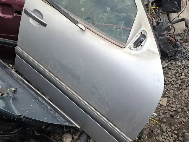 Дверь на Mercedes-Benz w210, Душанбе
