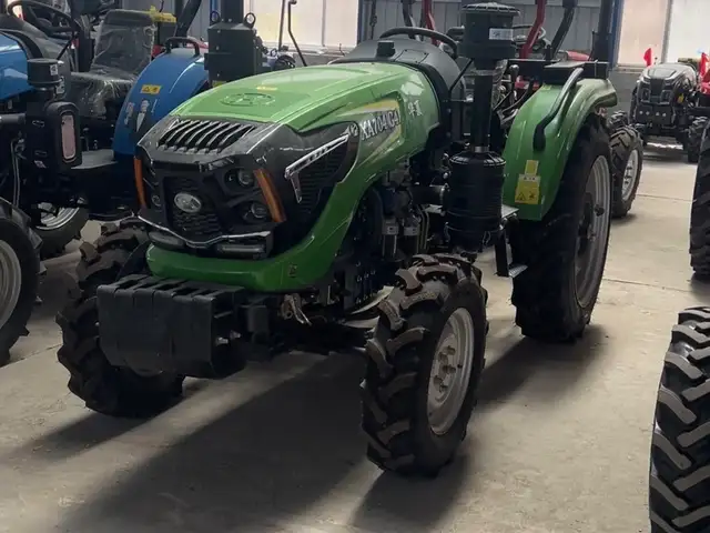 Трактор 704 Huaxia, Душанбе