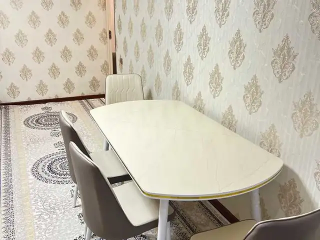 Стол и стулья, Душанбе