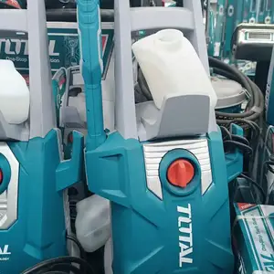 Мойка Total, Душанбе