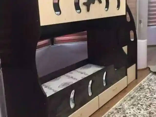 Двухъярусная кровать, Душанбе
