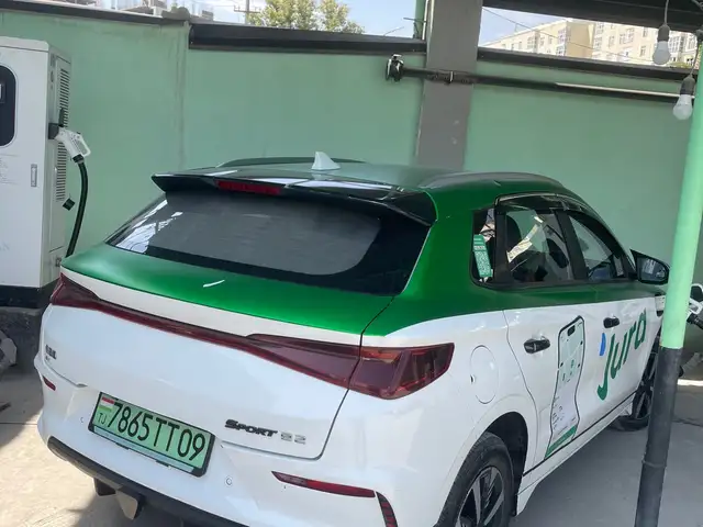 BYD E2