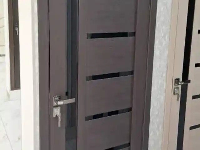 Дверь, Душанбе
