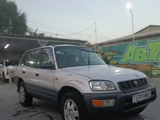Toyota RAV 4