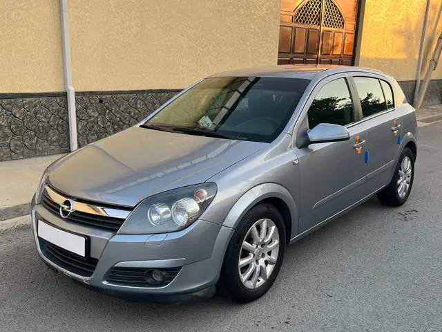 Opel Astra H