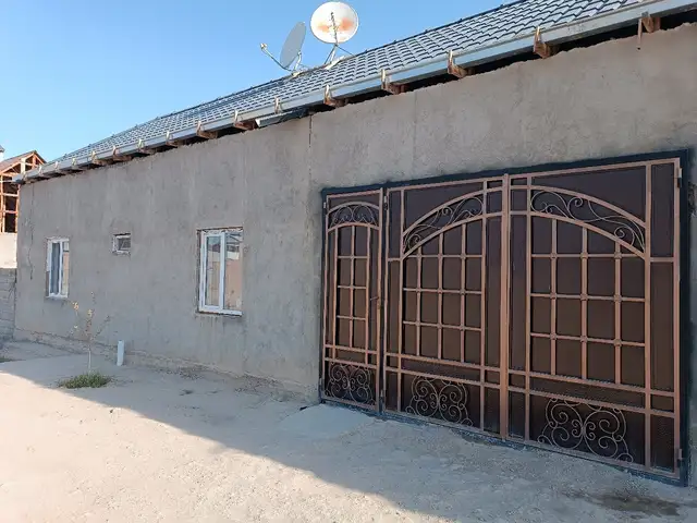 1 этажн. 3-комн. дом, 3 сотки, 13 мкр, Исфара