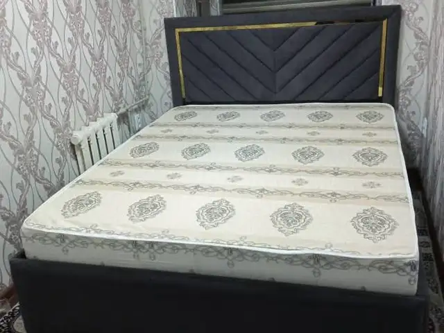Кровать двуспальная, Душанбе
