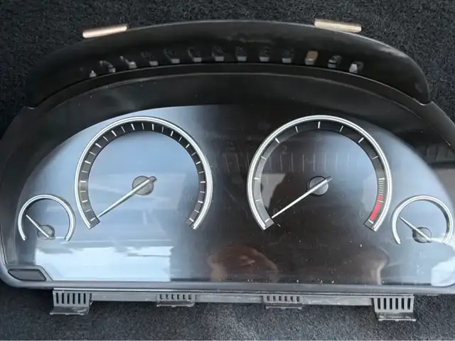 Щиток приборов BMW X5 F15, Худжанд
