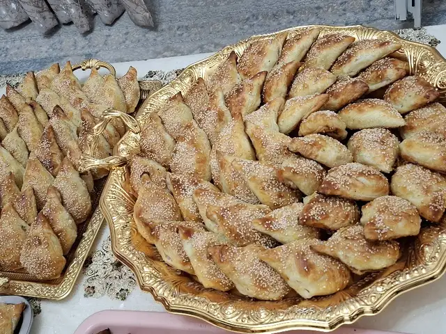 Самбусаҳои хонагӣ мурғӣ говӣ, Душанбе