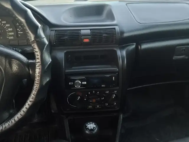 Opel Astra F