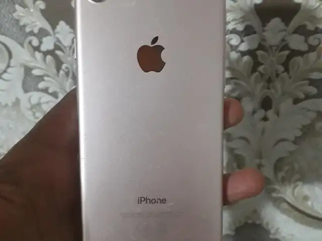 Apple iPhone 7, 32 gb, Хуҷанд