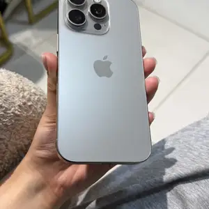 Apple iPhone 16 Pro, 512 gb, White Titanium, Душанбе