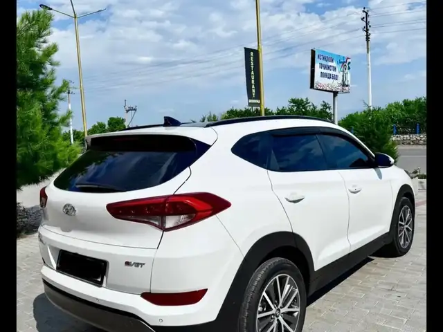 Hyundai Tucson