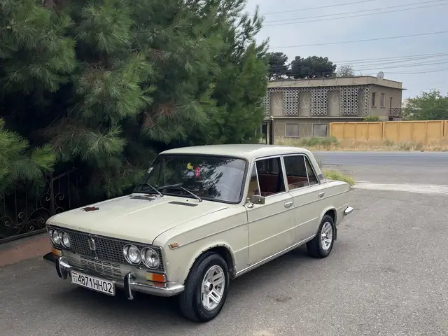 Lada (ВАЗ) 2103