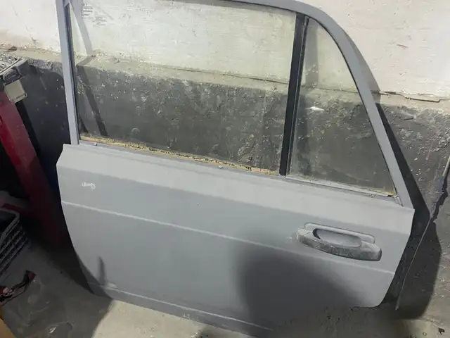 Дверь See if go, Канибадам