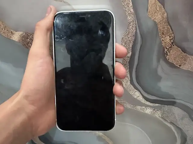 Apple iPhone Xr, 128 gb, Coral, Турсунзаде