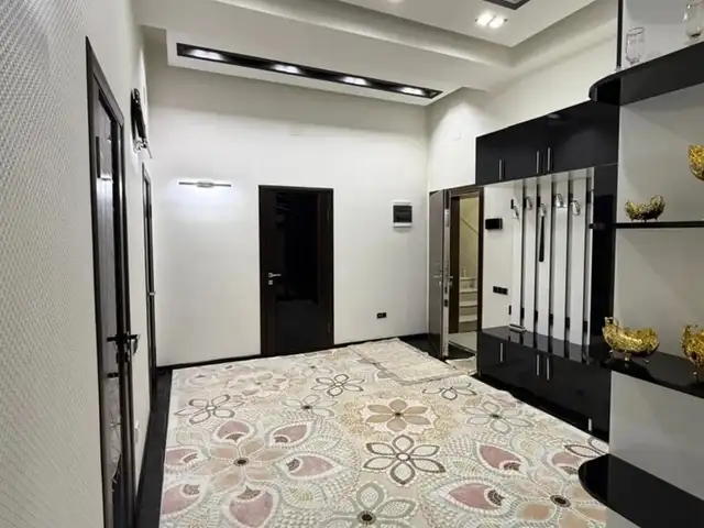 3-комн. квартира, 1 этаж, 153м², И.Сомони, Душанбе