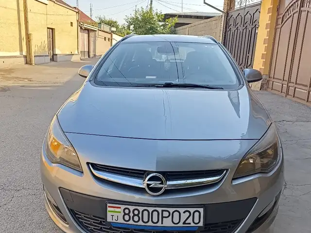 Opel Astra J