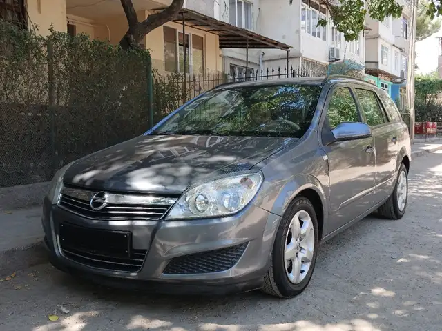 Opel Astra H
