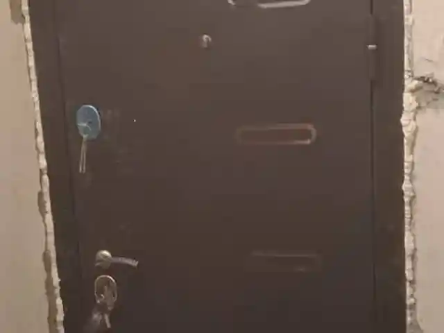 Железная дверь, Душанбе
