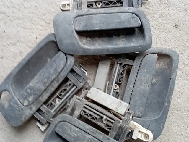 Ручка двери на Opel Astra G, Худжанд