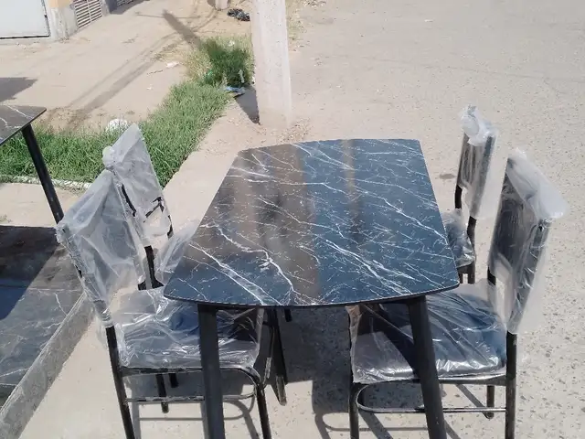 Стол и стулья, Душанбе