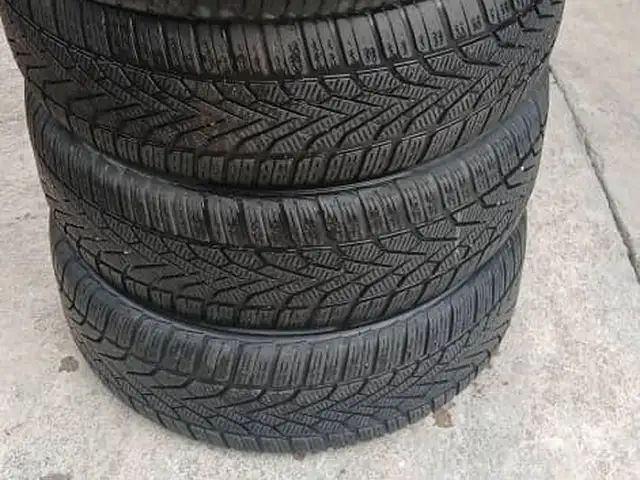 Шины R16, Душанбе