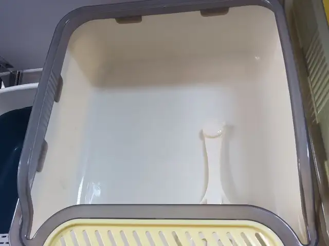 Лоток для кошек, Хуҷанд