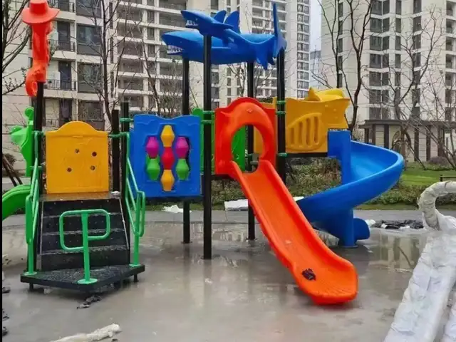 Детская площадка, Душанбе