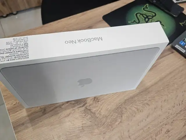 Ноутбук Apple MacBook Neo 13 Siver Indigo, Душанбе - 6