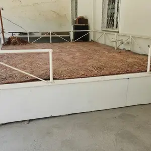 Железный тапчан, Бустон (Чкаловск)