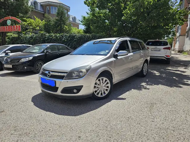 Opel Astra H