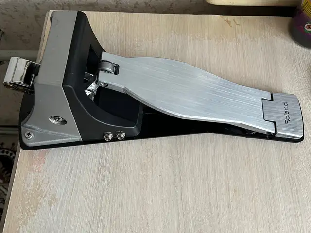 Педаль Roland kt10, Душанбе