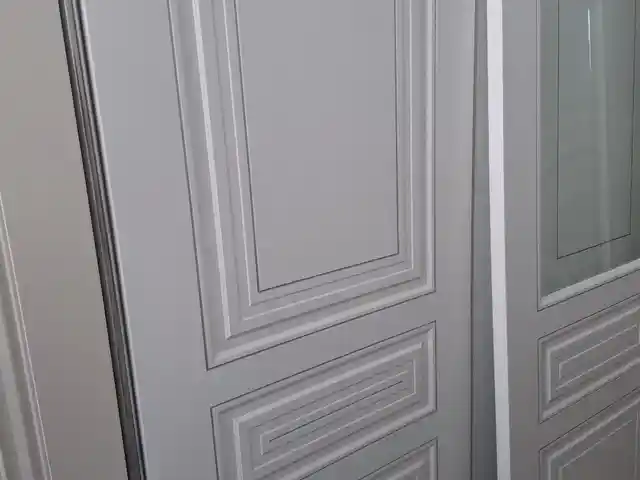 Дверь, Душанбе