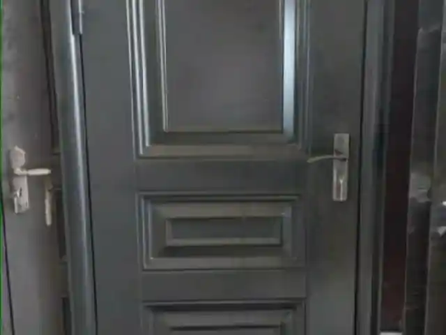 Железная Дверь, Душанбе