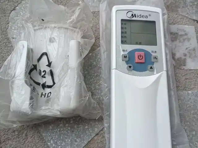 Пульт от кондиционера Midea, Душанбе