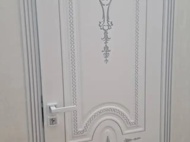 Дверь, Душанбе