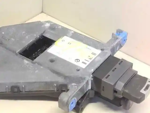 Замок зажигания BMW, Хуҷанд