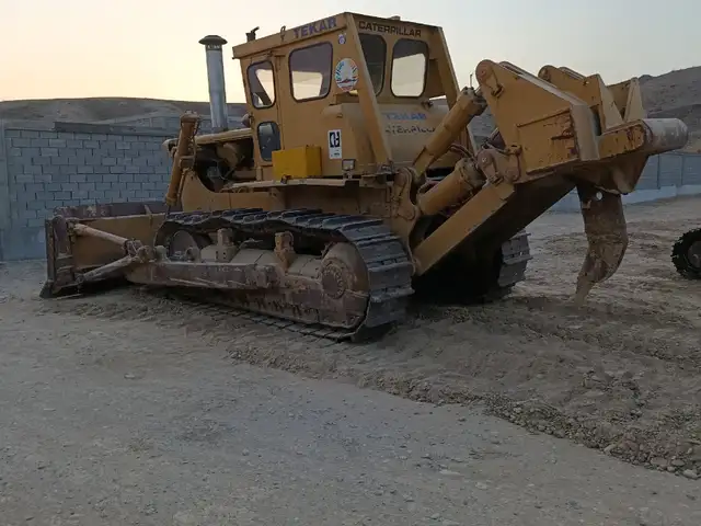 Бульдозер CAT D8K 1990, Хуҷанд