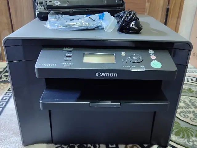Принтер 3в1 черный белый, Худжанд