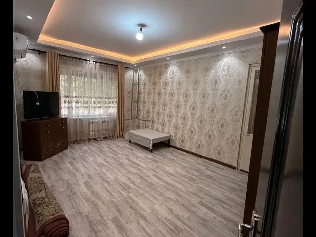 3-комн. квартира, 1 этаж, 80м², Саховат, Душанбе