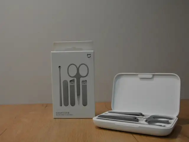 Маникюрный набор Xiaomi Mijia Stainless Steel Nail Clipper Set, Душанбе