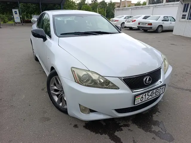 Lexus IS series