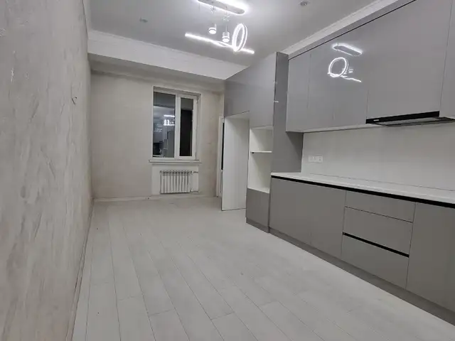 3-комн. квартира, 12 этаж, 97 м², Шохмансур Хитой бозор, Душанбе