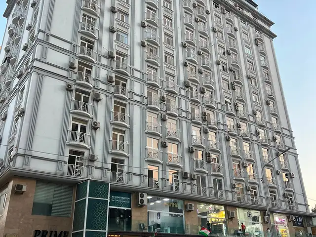 Помещение под свободное назначение, 50м², Центр, сбоку от Парламента, Душанбе
