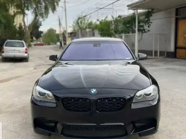 Лобовое стекло фиолетовое от BMW F10, Душанбе