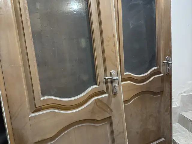Деревянные двери, Худжанд