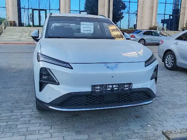 Dongfeng L7